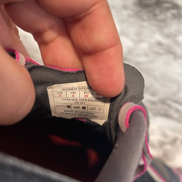 The North Face Ultra Cardiac Grays and pink Women's Trail Running Shoes US 8 - Picture 13 of 15